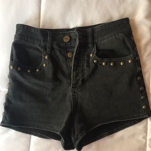 Amuse society black denim shorts